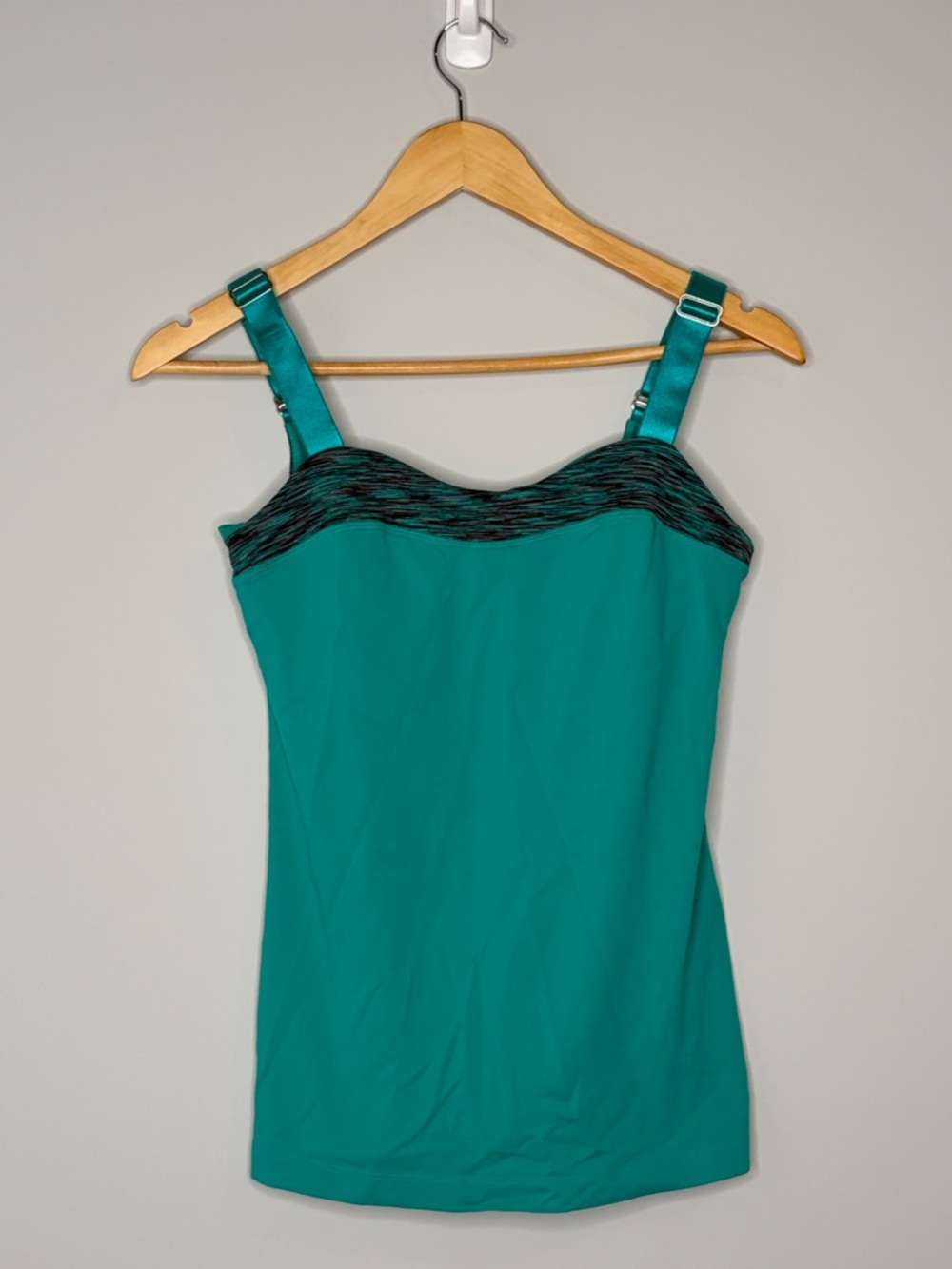 2 for $25 lululemon athletica Teal & Black Adjustable Strap Sports Tank
